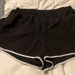 Dry fit Nike shorts plus size ( 1x)